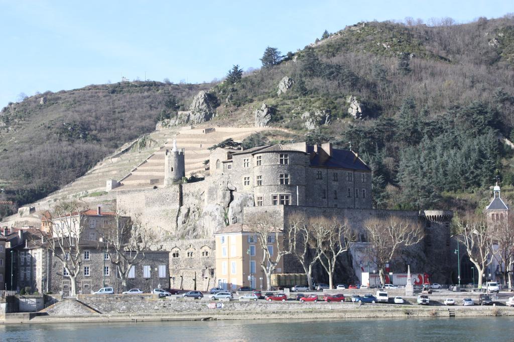 Camping Le Rhone Tournon-sur-Rhone Exteriör bild