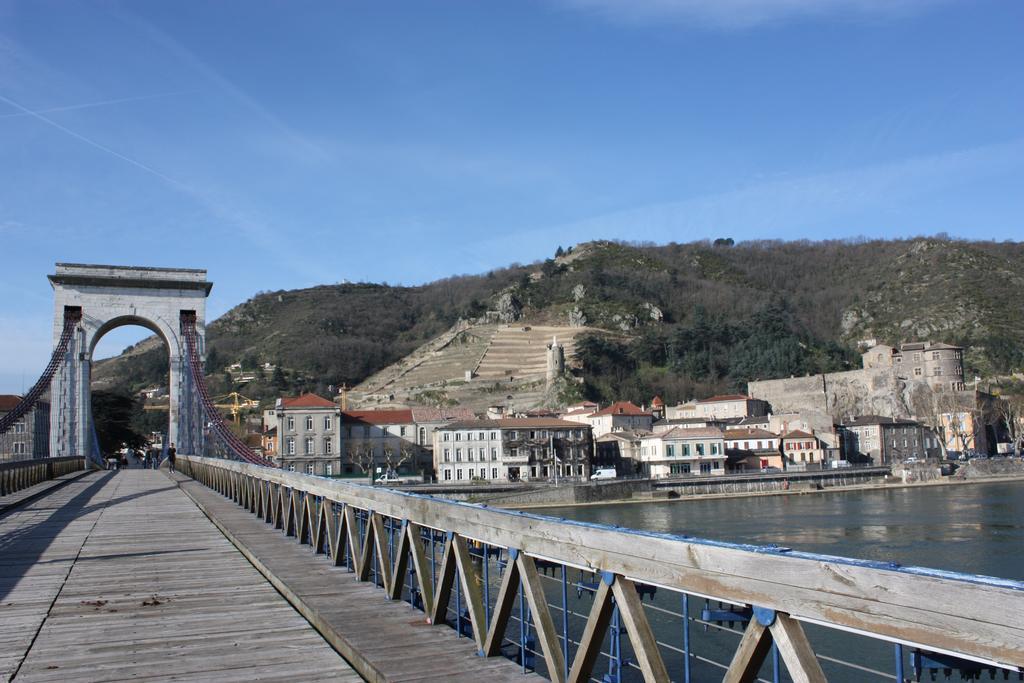 Camping Le Rhone Tournon-sur-Rhone Exteriör bild